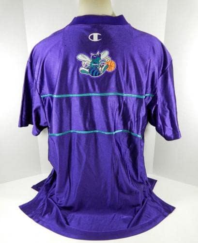 2000-01 שרלוט הורנטס ברון דייוויס מספר 1 השתמש בחולצת חימום סגולה 2XL 317 - משחק NBA בשימוש