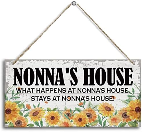 הבית של נונה וינטג 'מה שקורה בבית של נונה, נשאר בשלט עיצוב עץ של נונה נונה, תלה עיצוב לוח עץ מודפס, שלט