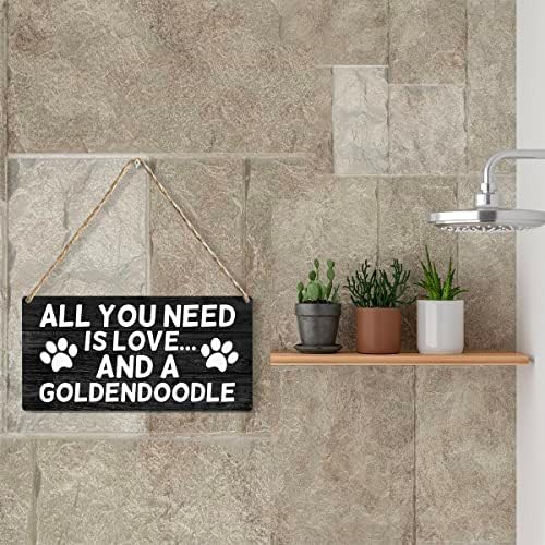 כל מה שאתה צריך זה אהבה ושלט עץ Goldendoodle כפרי Goldendoodle Mom