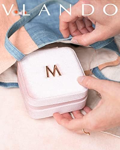 Vlando for Mom Grantma אישה - קופסת תכשיטים לטיולים קטיפה, מכתב ראשוני מכתב תכשיטים קטנים לנשים בנות, ארגון