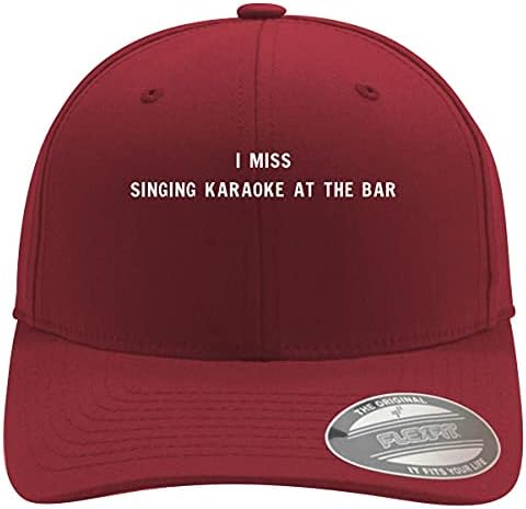 אני מתגעגע לשיר קריוקי בבר - כובע כובע בייסבול רך Flexfit